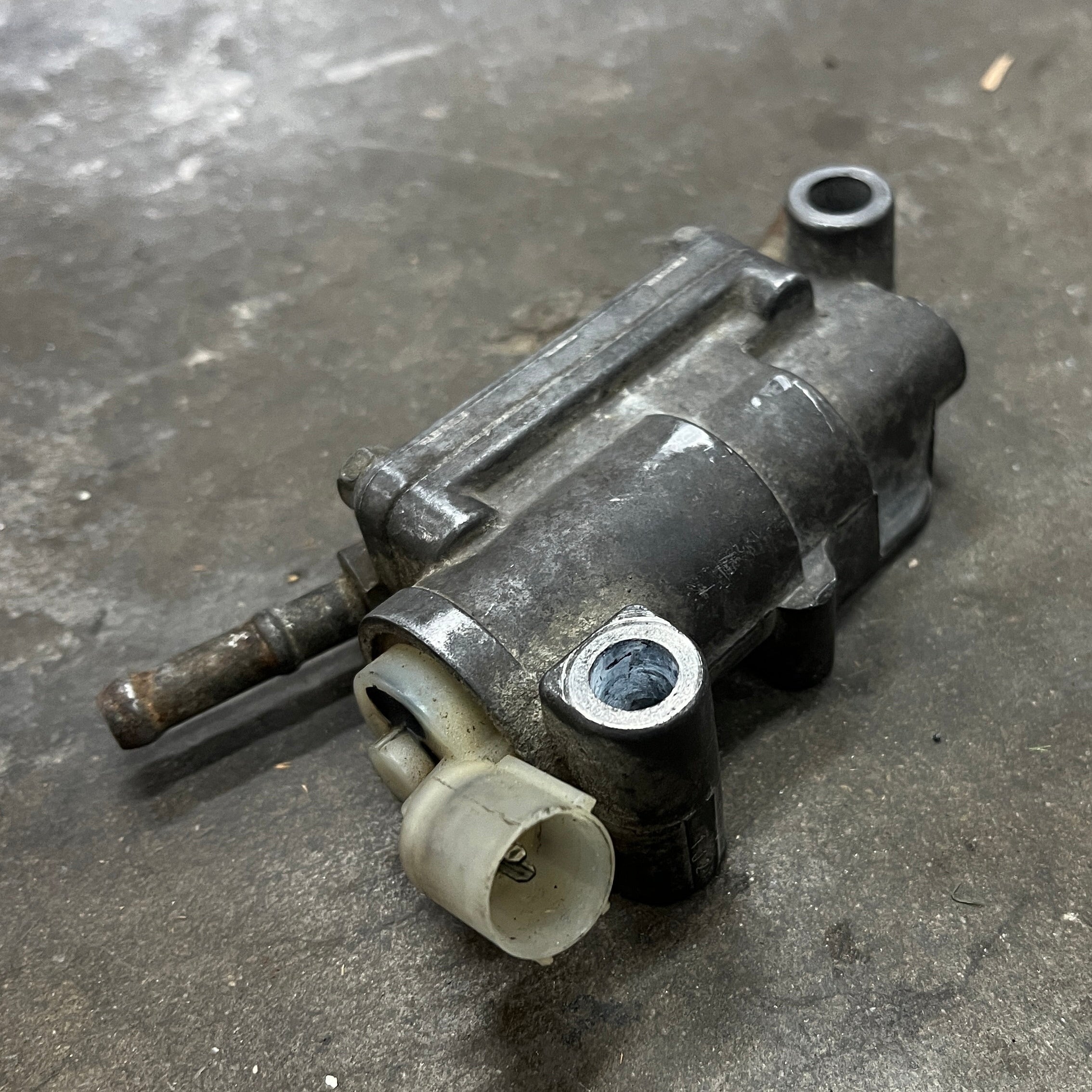 Idle Air Control Valve (IACV)