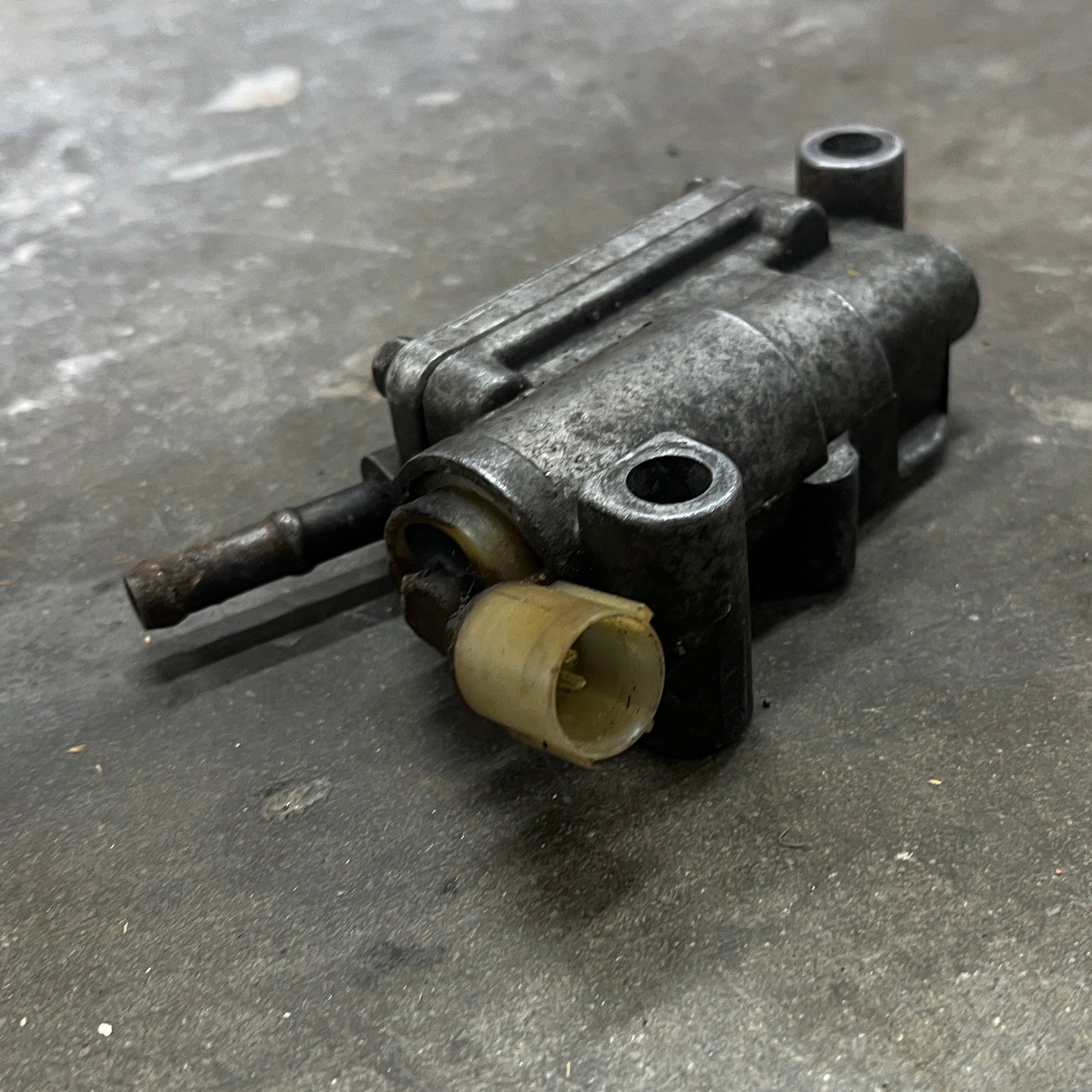 Idle Air Control Valve (IACV)