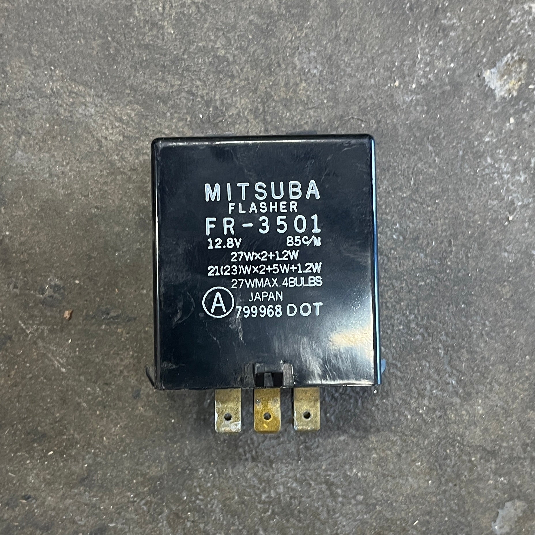 1988–1991 Honda Prelude Turn Signal / Indicator Flasher Relay